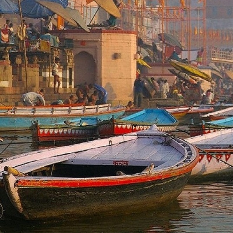 motor-boat-booking-varanasi