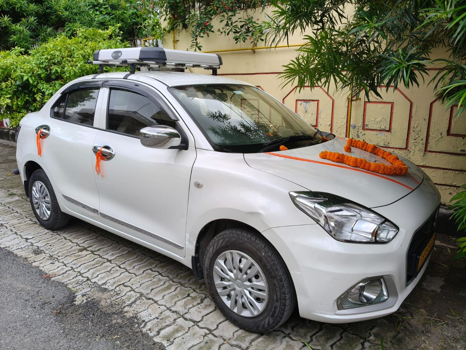 Book Swift Dzire Cab for Varanasi, Prayagraj, Chitrakoot – Photo 2