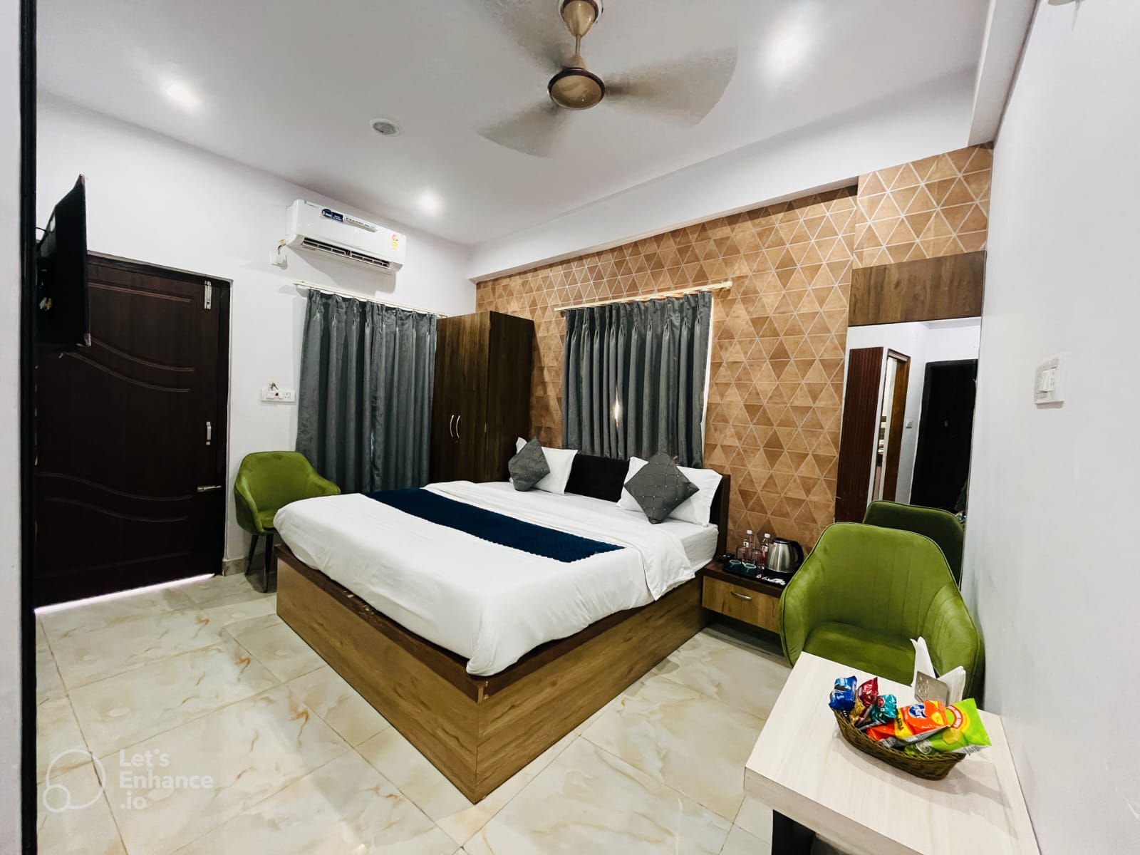 Hotel Vinayak Plaza by Visit Kashi — photo 5