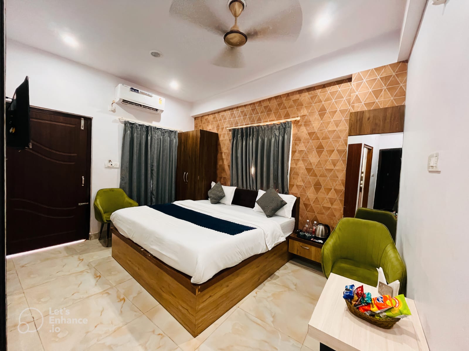 Hotel Vinayak Plaza by Visit Kashi — photo 2