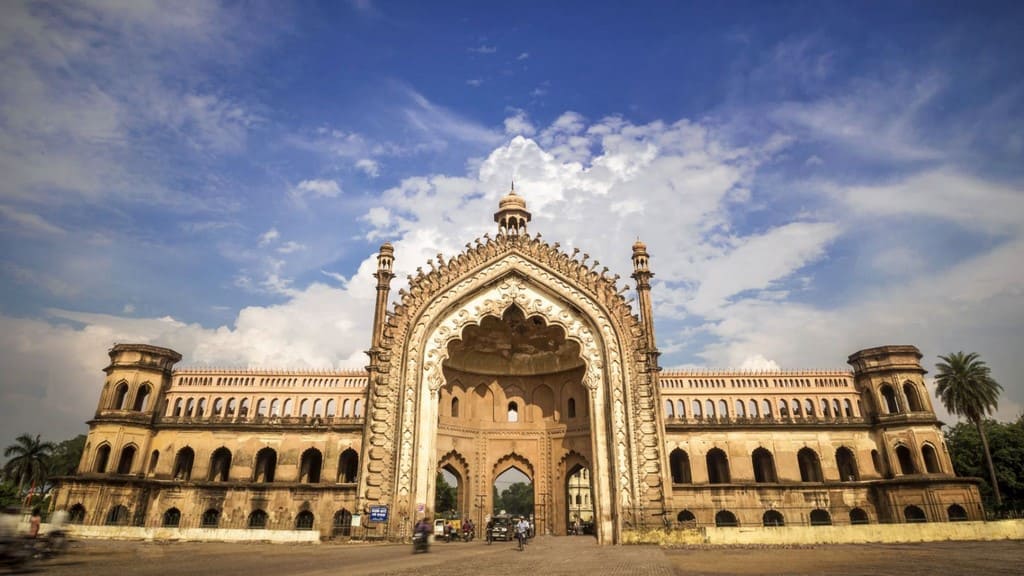 Varanasi Lucknow Tour Package